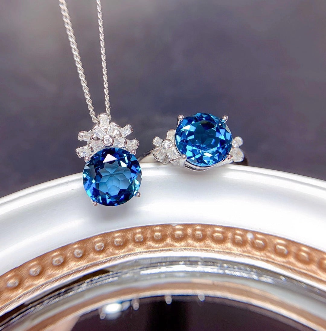 London Blue Stones Pendants Necklaces