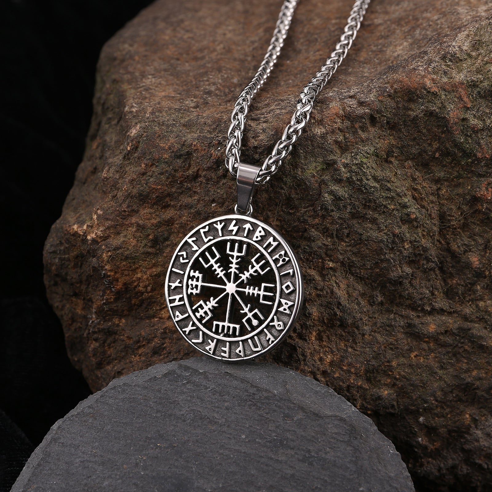 Rune Pendant Necklace Men - Odiune