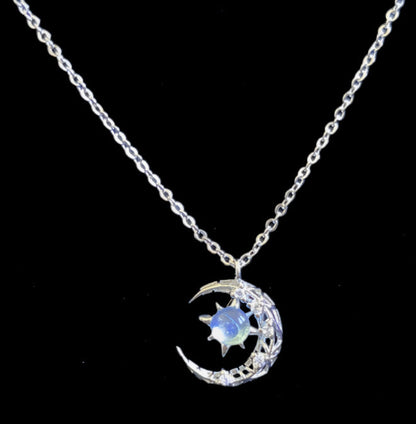 Explosive Style Star And Moon Necklace - Odiune