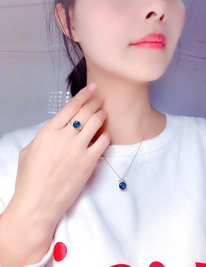 London Blue Stones Pendants Necklaces