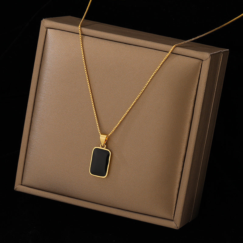 Rectangular Black Pendant Necklace - Odiune